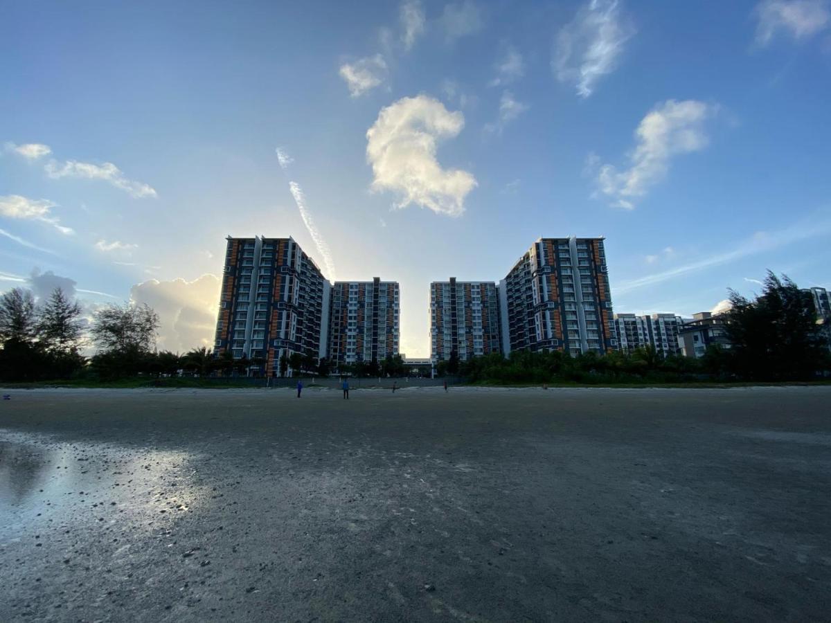 Timurbay By Seascape Kuantan Exterior photo