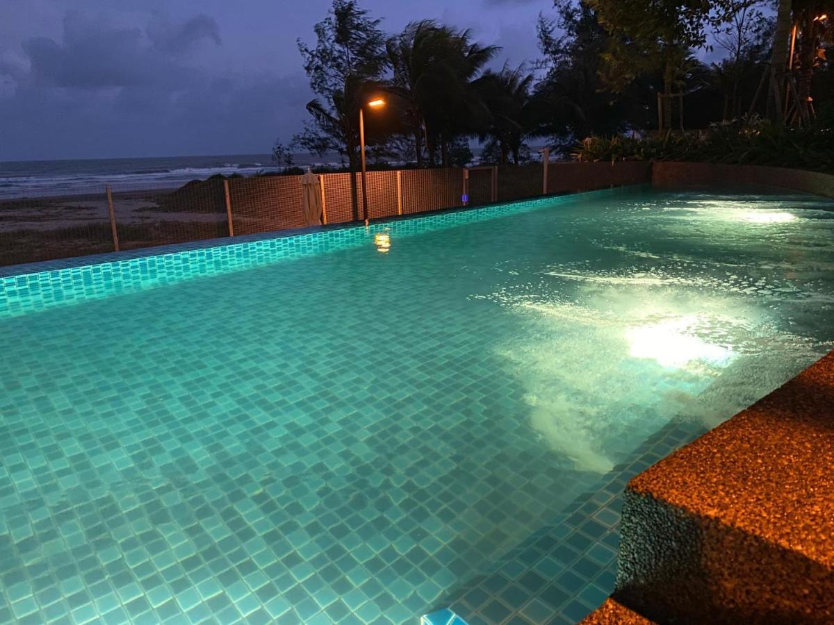 Timurbay By Seascape Kuantan Exterior photo