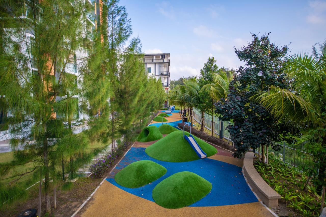 Timurbay By Seascape Kuantan Exterior photo