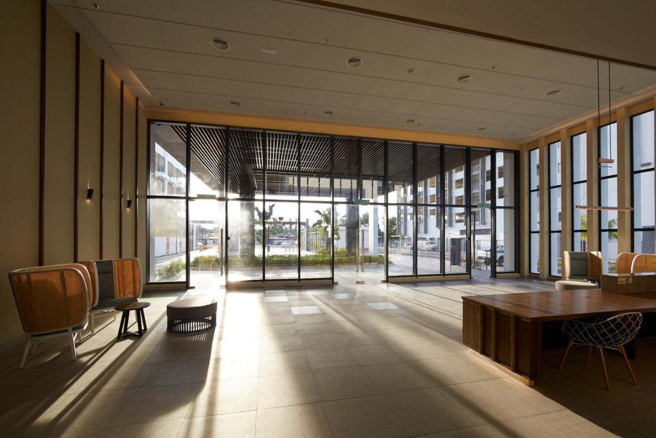 Timurbay By Seascape Kuantan Exterior photo